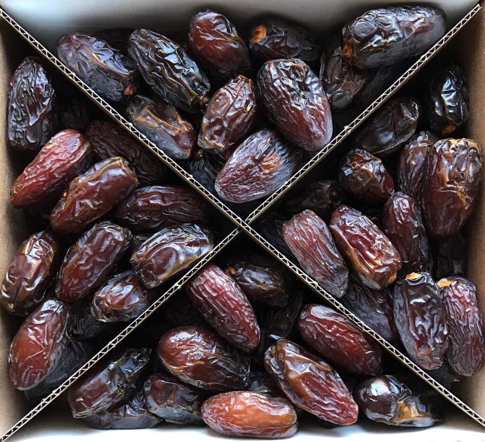 Dates before bed = kidney/lymph flush the next day